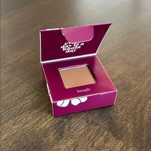 Benefit Hoola Matte Bronzer